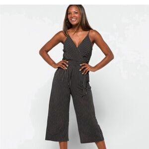 Kaileigh Womens Black White Striped Spaghetti Strap Wide Leg Crop Jumpsuit